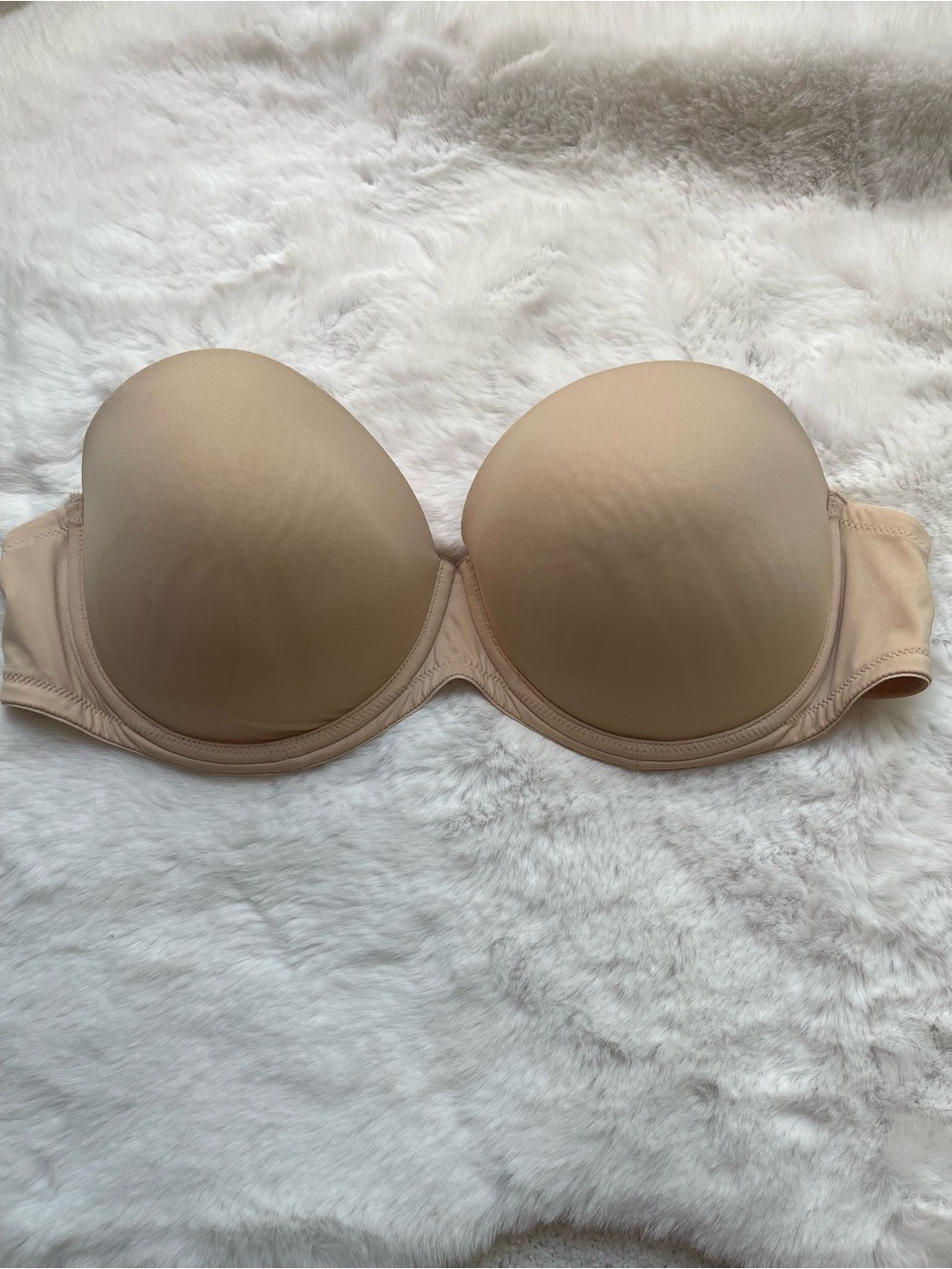 PINK Victoria's Secret Strapless Nude Convertible Bra. No straps.